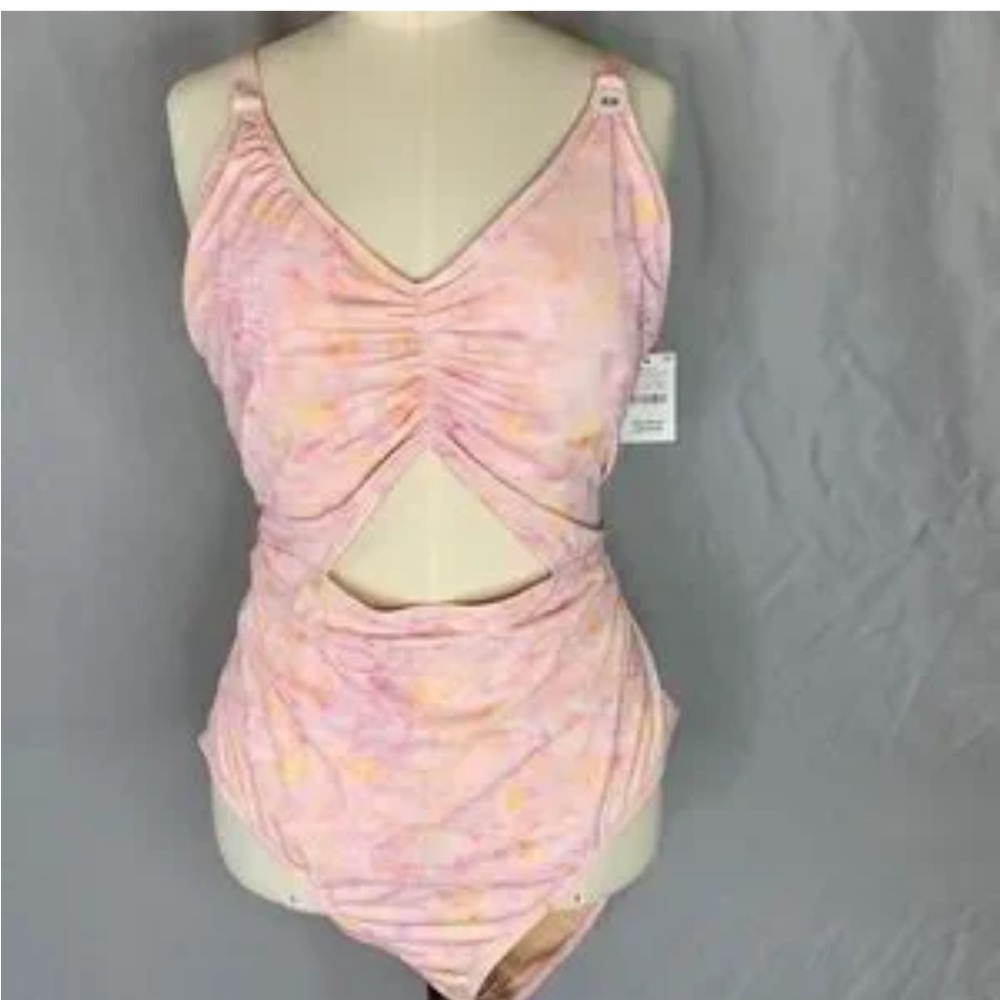 Cotton on curved rouched one piece Dye scattered pink 18 new